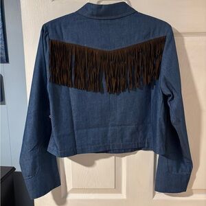 19 Cooper 100% Cotton Cropped Button Down with Brown Suede Fringe
